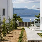 Villa Modern, Cheerful & Dream Catching In Corinth Isthmia