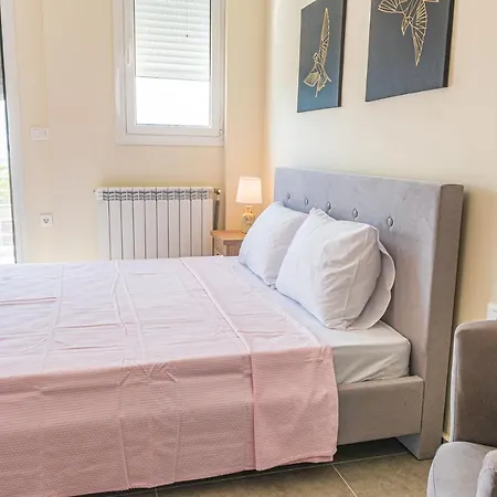 Modern, Cheerful & Dream Catching In Corinth 别墅 伊斯米亚
