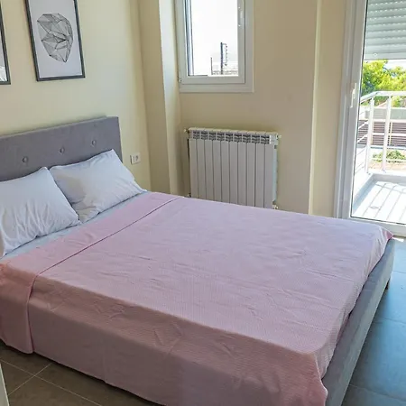 别墅 Modern, Cheerful & Dream Catching In Corinth 伊斯米亚