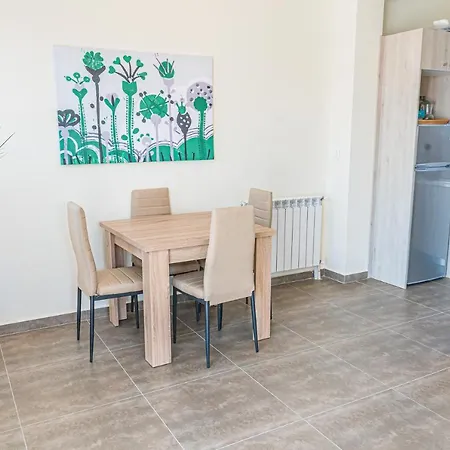 Villa Modern, Cheerful & Dream Catching In Corinth