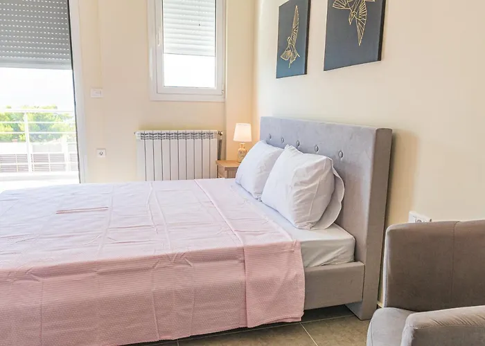 Modern, Cheerful & Dream Catching In Corinth Вилла Истмия