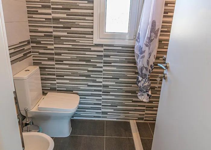 Modern, Cheerful & Dream Catching In Corinth Вилла Истмия