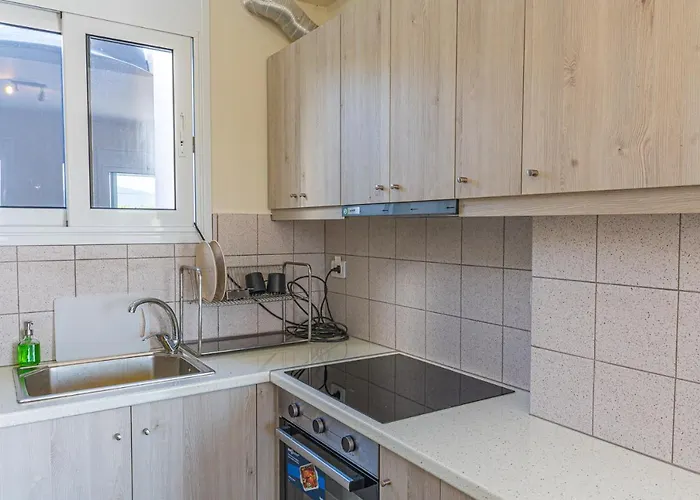 Villa Modern, Cheerful & Dream Catching In Corinth