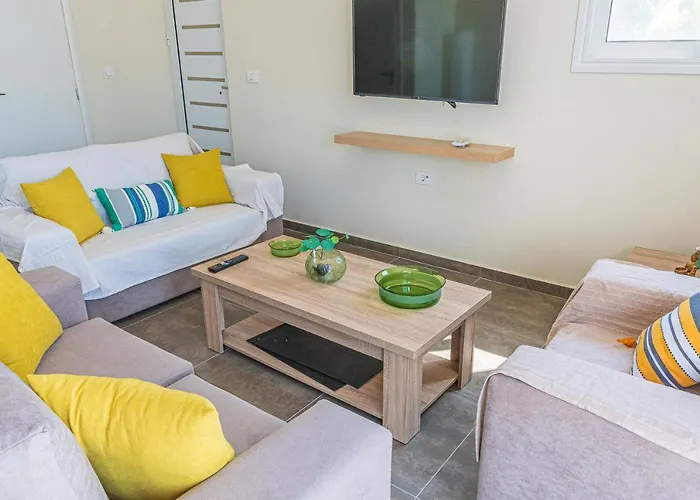 Вилла Modern, Cheerful & Dream Catching In Corinth *