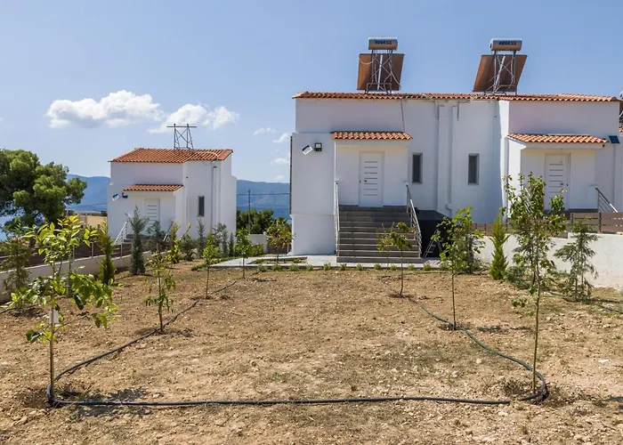 فيلة Modern, Cheerful & Dream Catching In Corinth